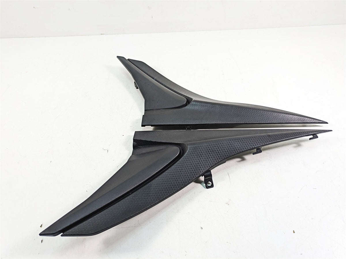 2021 Aprilia RS660 Under Seat Infill Cover Fairing Set - Read 2B006645 2B006646 {{ shop.shopifyCountryName }} - Mototech271