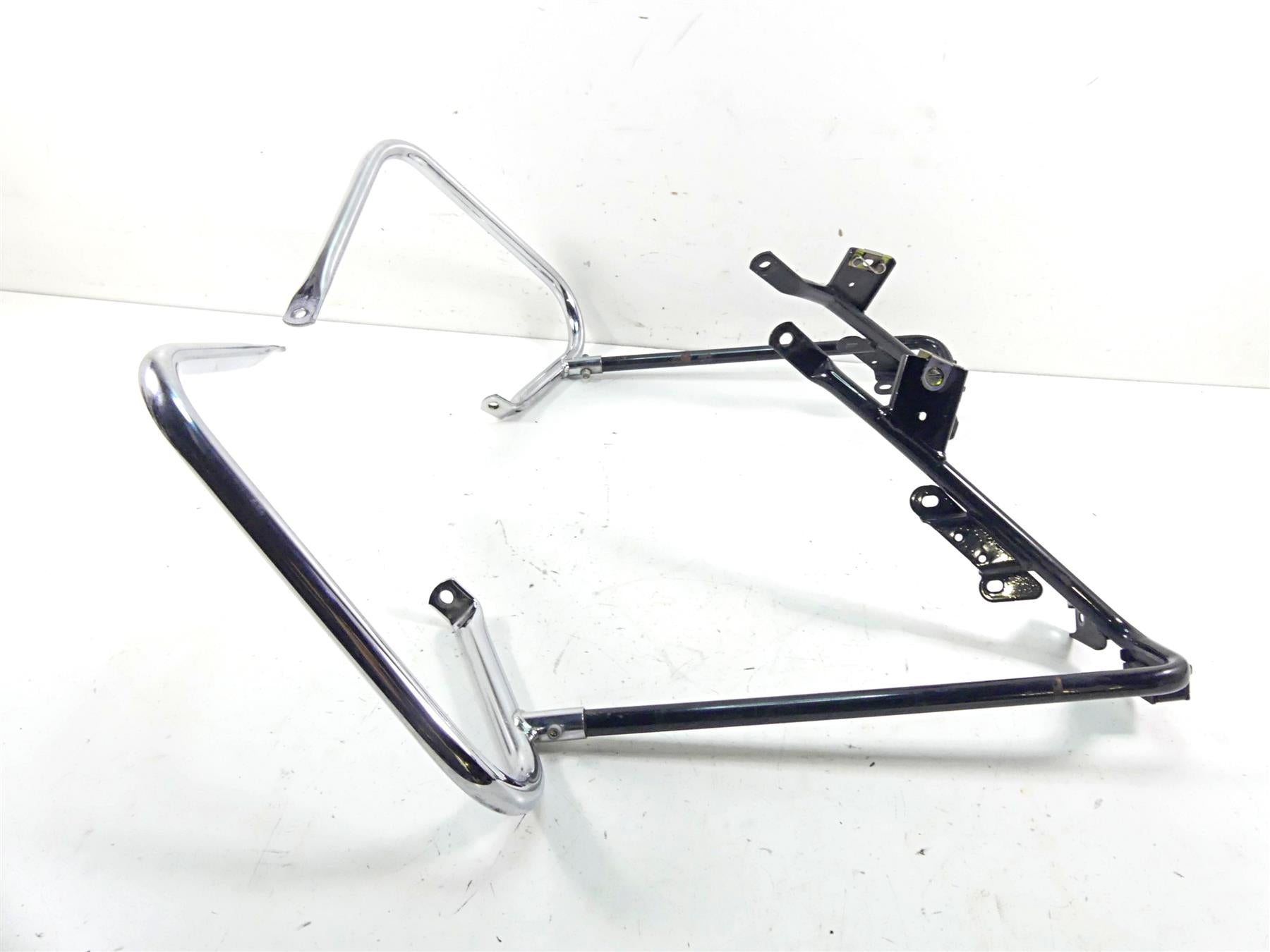 2010 Harley Touring FLHRC Road King Saddlebag Support Mounts Rails 49187-09 {{ shop.shopifyCountryName }} - Mototech271