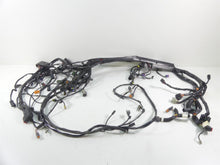 Load image into Gallery viewer, 2007 Harley Touring FLHTCU SE CVO Electra Glide Main Wiring Harness 70992-07

