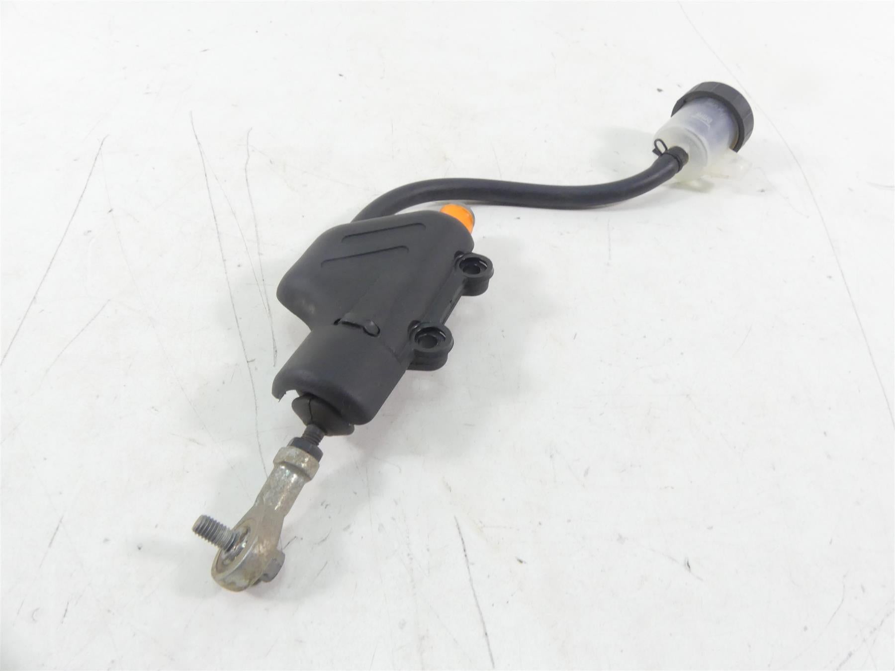 2015 KTM 1190 Adventure R Rear Brembo Master Cylinder + Cover 6031306000030 {{ shop.shopifyCountryName }} - Mototech271