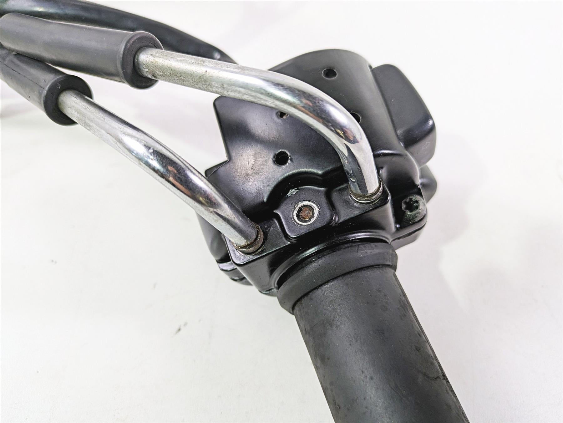 2008 Harley FXDL Dyna Low Rider 105TH Right Hand Control Switch 71591-00 {{ shop.shopifyCountryName }} - Mototech271