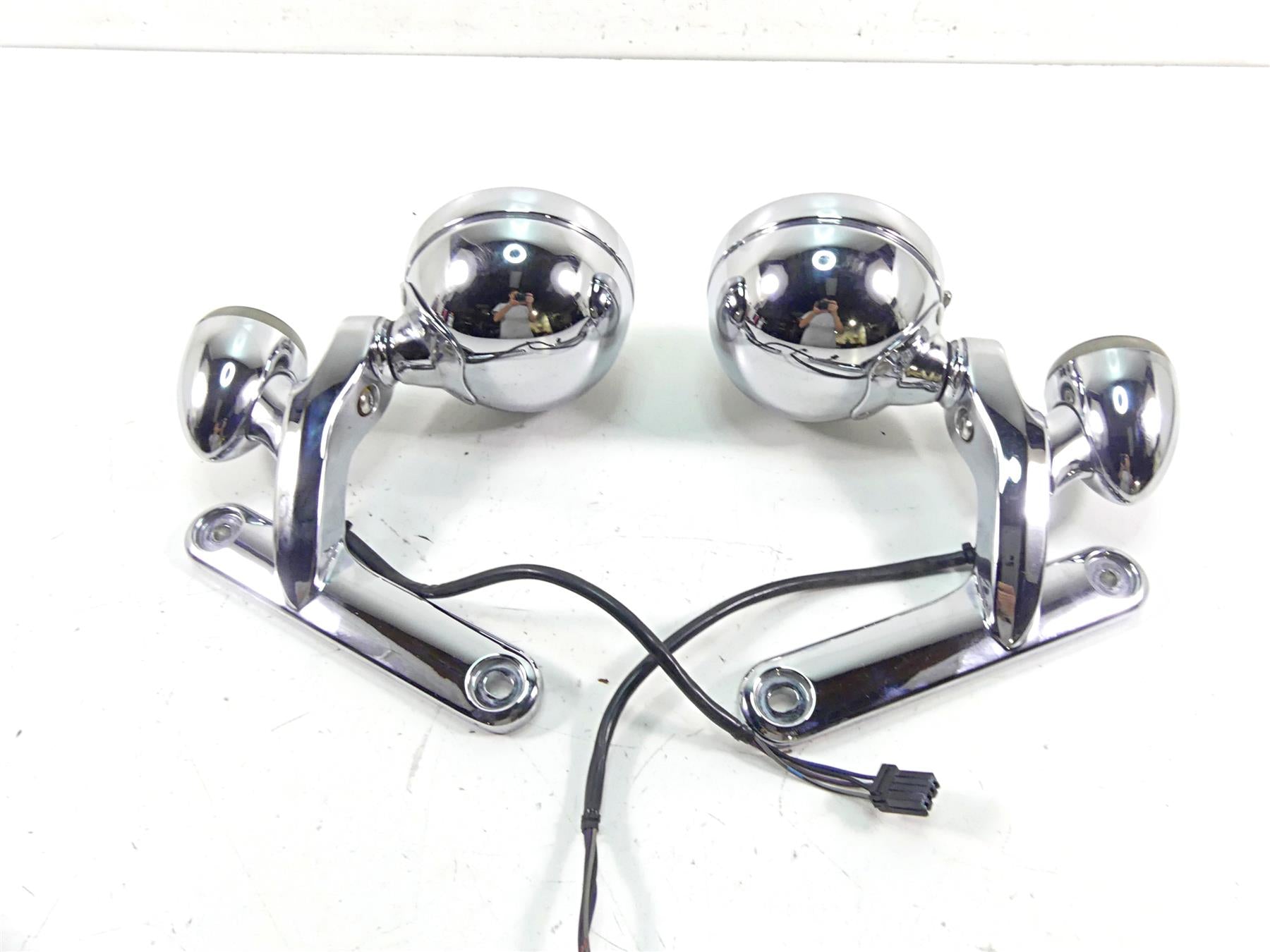 2006 Harley Touring FLHTCU SE E-Glide Front Spot Light Blinker Set 69560-06 {{ shop.shopifyCountryName }} - Mototech271