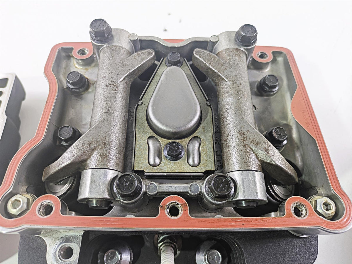 2014 Harley FXDF Dyna Fat Bob Rear Cylinderhead Cylinder Head Set 17179-06 {{ shop.shopifyCountryName }} - Mototech271