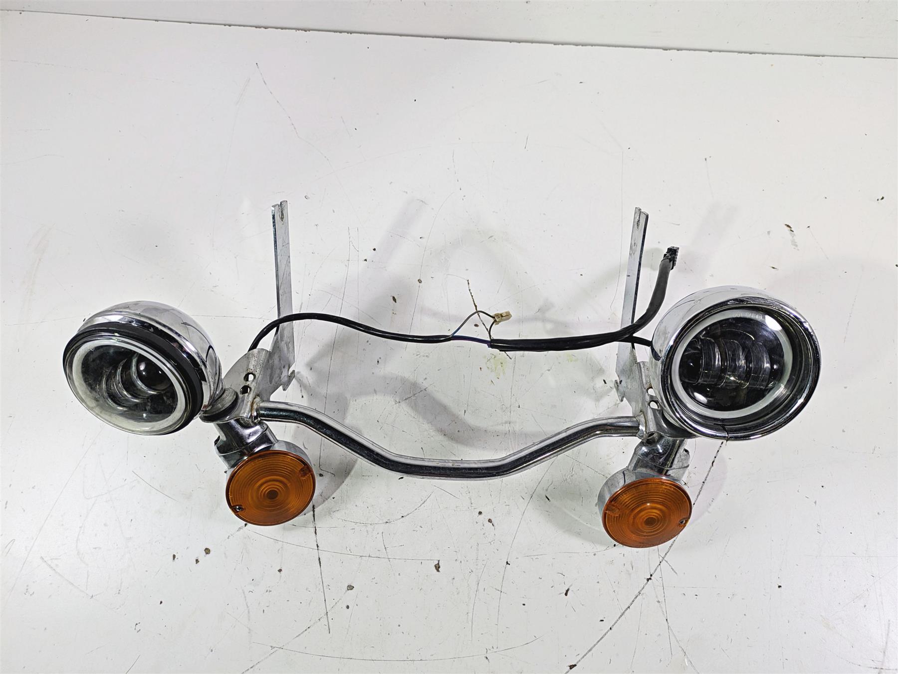 2003 Harley Touring FLHTCUI E-Glide 100th Front Spot Light - Read 68712-94A {{ shop.shopifyCountryName }} - Mototech271