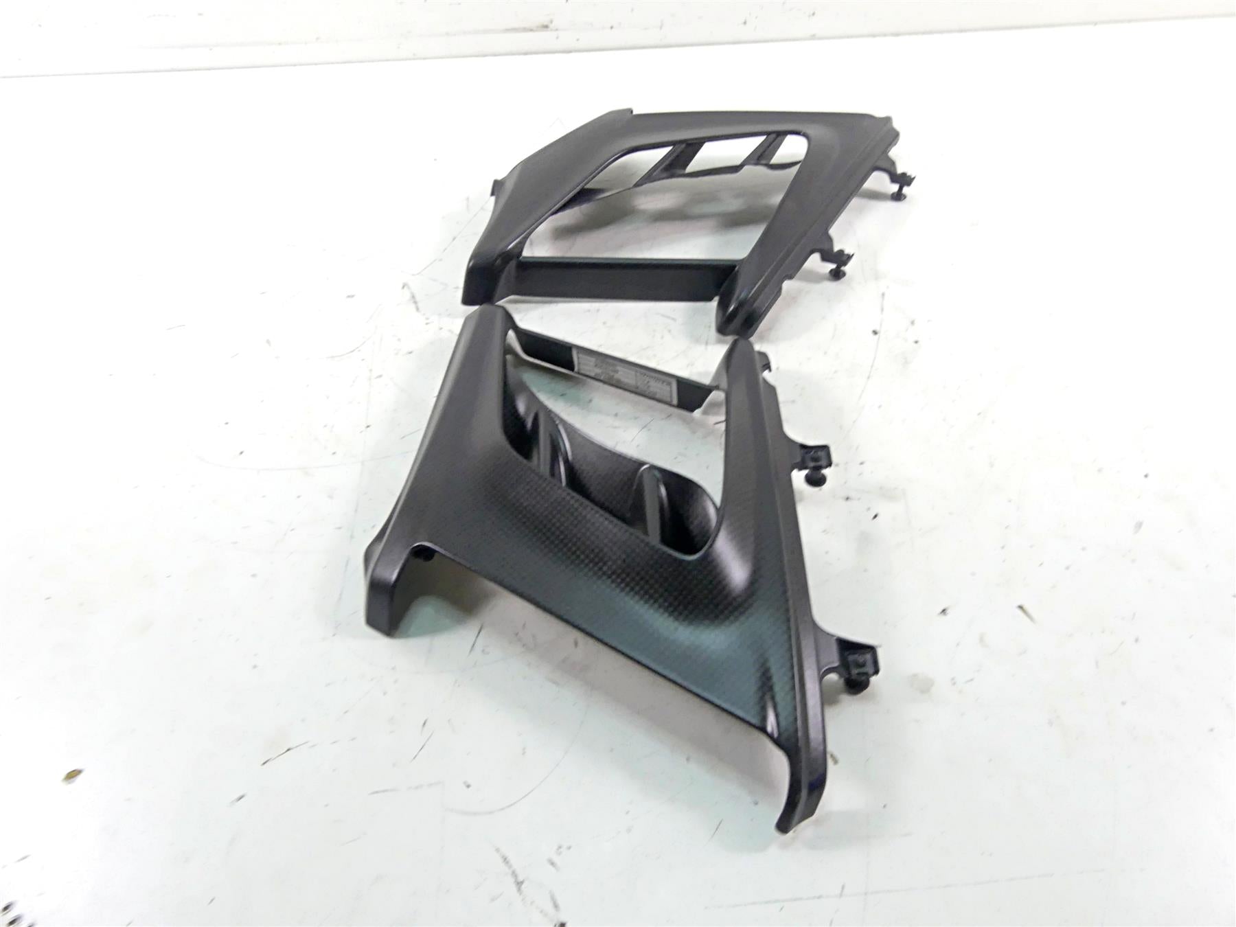 2013 Ducati Diavel Red Carbon Fiber Radiator Shroud Cover Set 48013731A {{ shop.shopifyCountryName }} - Mototech271