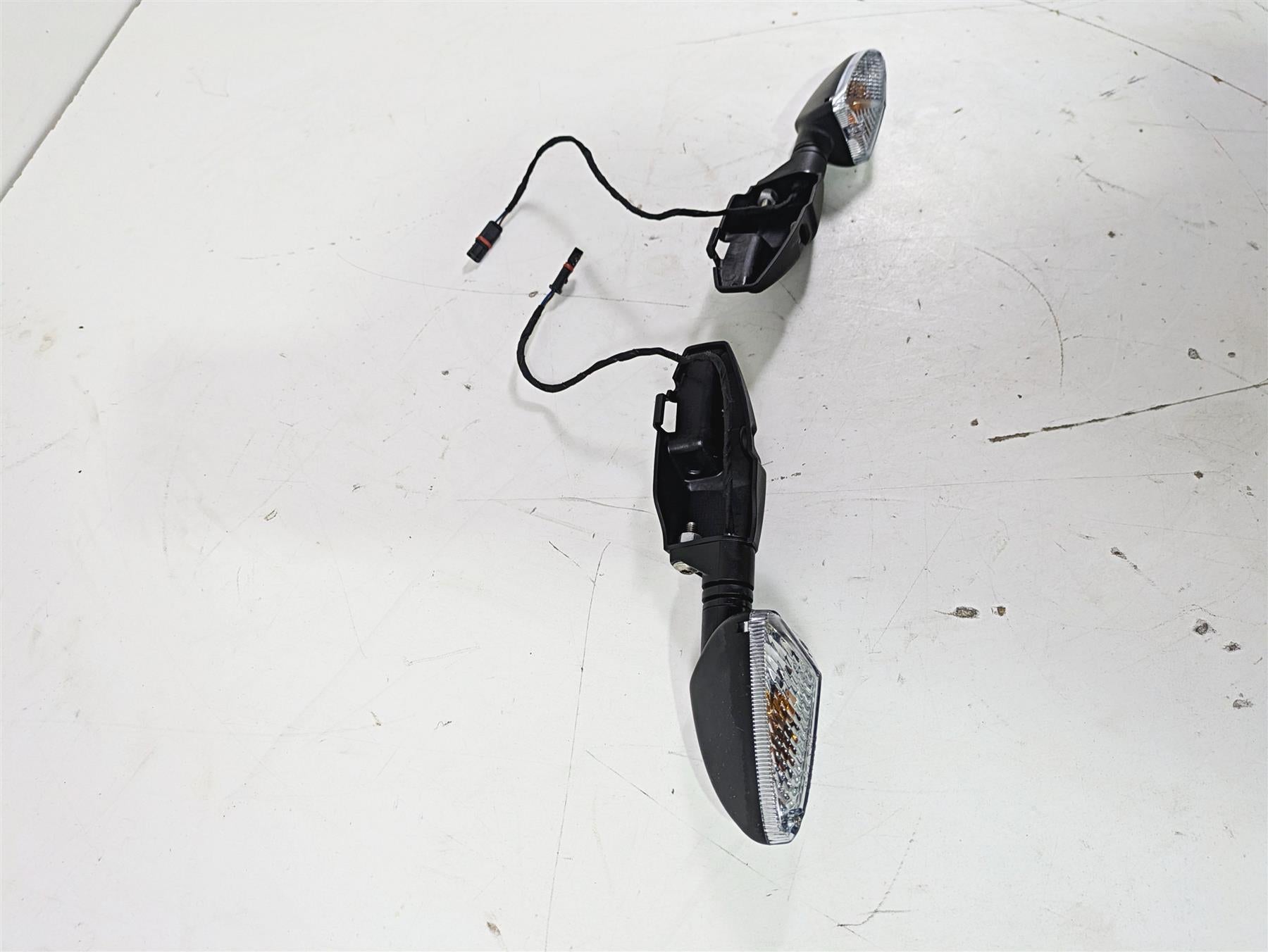 2015 BMW R nineT K21 Nice Front Blinkers Turn Signal & Mounts 63138534357 {{ shop.shopifyCountryName }} - Mototech271