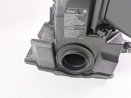 2010 BMW R1200GS K25 Air Box + Tubes & Front Air Ram 13717720354 {{ shop.shopifyCountryName }} - Mototech271