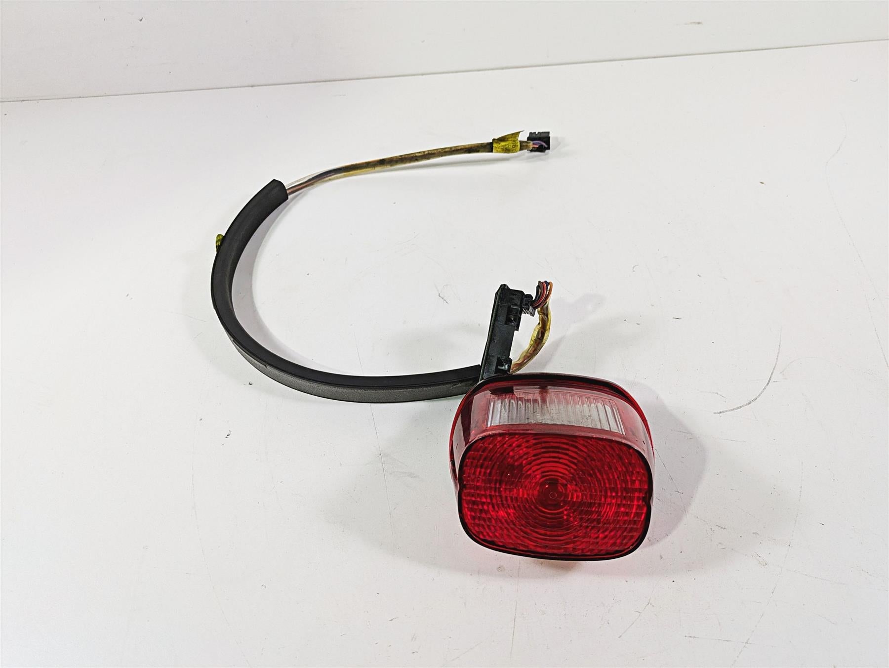 2008 Harley FLSTSB Cross Bones Taillight Tail Light Lamp 68140-04 | Mototech271