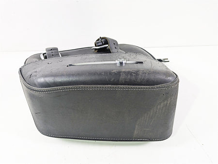2004 Harley Softail FLSTF Fat Boy Left Side Saddlebag + Mount 90452-04 {{ shop.shopifyCountryName }} - Mototech271