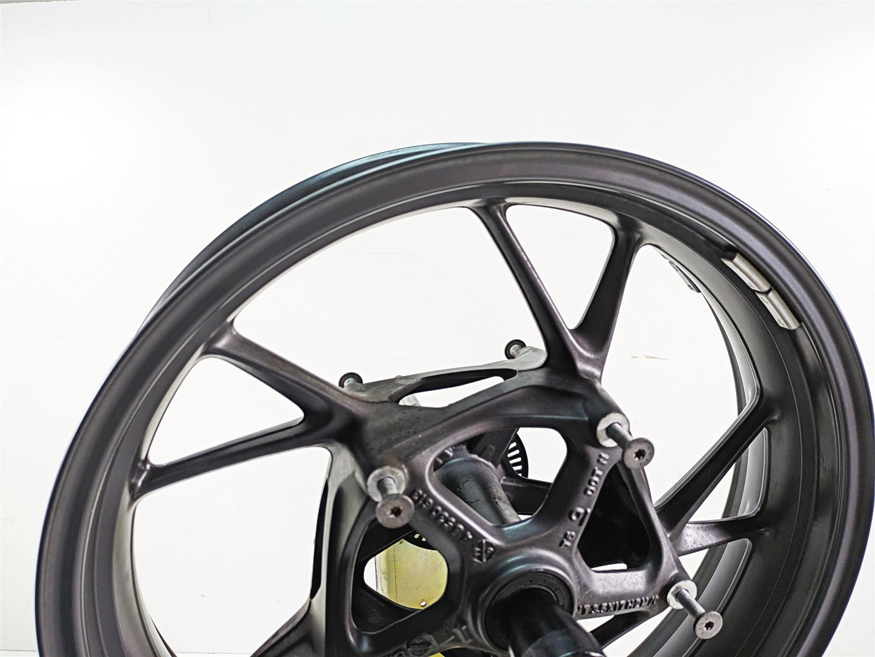 2016 BMW R1200R K53 Straight 17x3.5 Front Wheel Rim 36318556328 {{ shop.shopifyCountryName }} - Mototech271