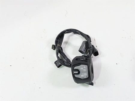 2020 Suzuki V-Strom 1050 XT Left Hand Turn Signal Control Switch 37400-06L00 {{ shop.shopifyCountryName }} - Mototech271