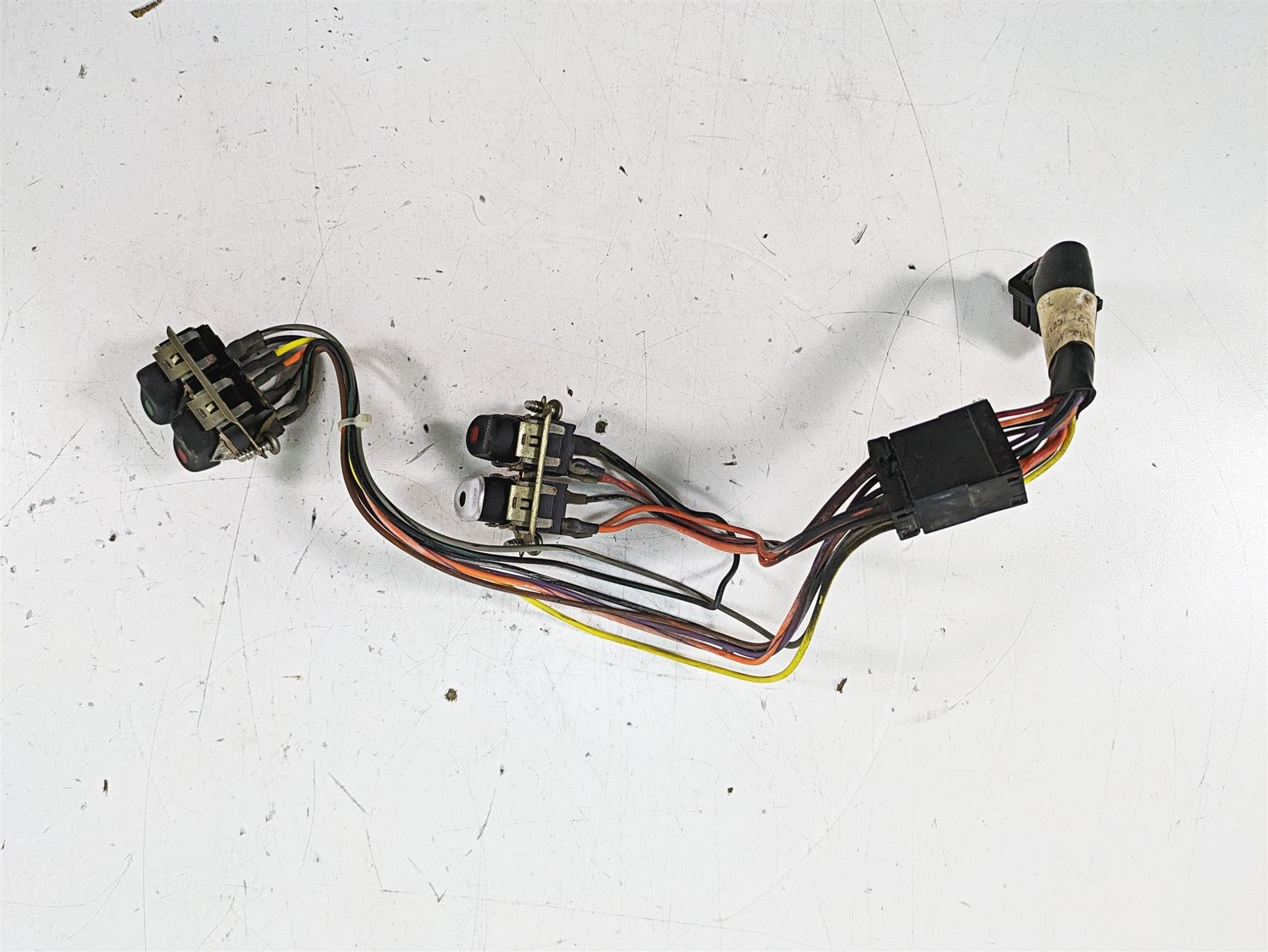 2008 Harley FLHTCU Electra Glide Auxiliary Cruise Spot Switch Set 70271-98 {{ shop.shopifyCountryName }} - Mototech271