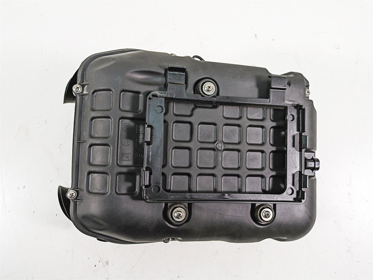2020 Aprilia Tuono V4 Factory Air Filter Box Cleaner Velocity Stacks Set 858931 {{ shop.shopifyCountryName }} - Mototech271