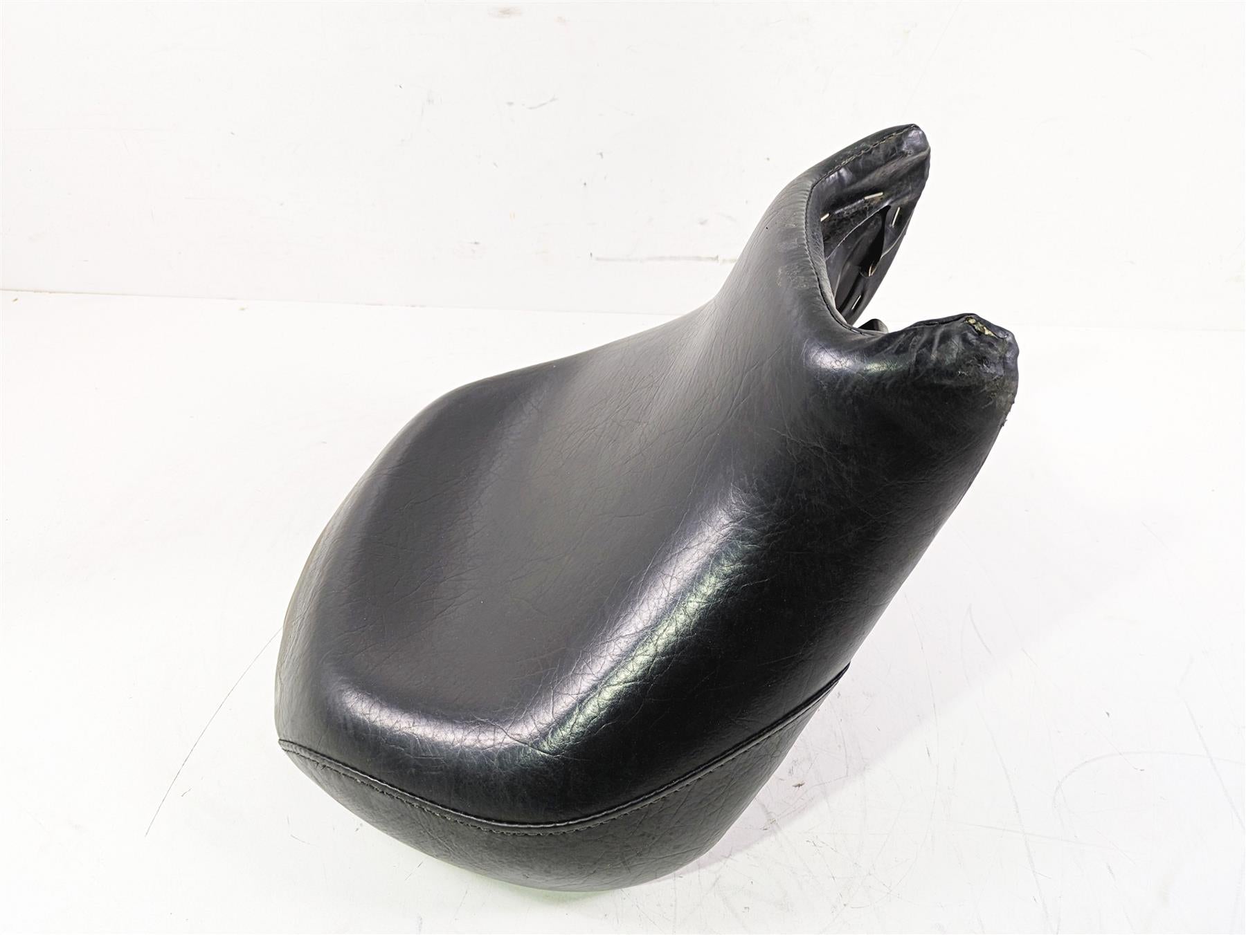2002 Honda V-Twin VTX1800 C Front Rider Seat Saddle READ 77200-MCH-000 {{ shop.shopifyCountryName }} - Mototech271