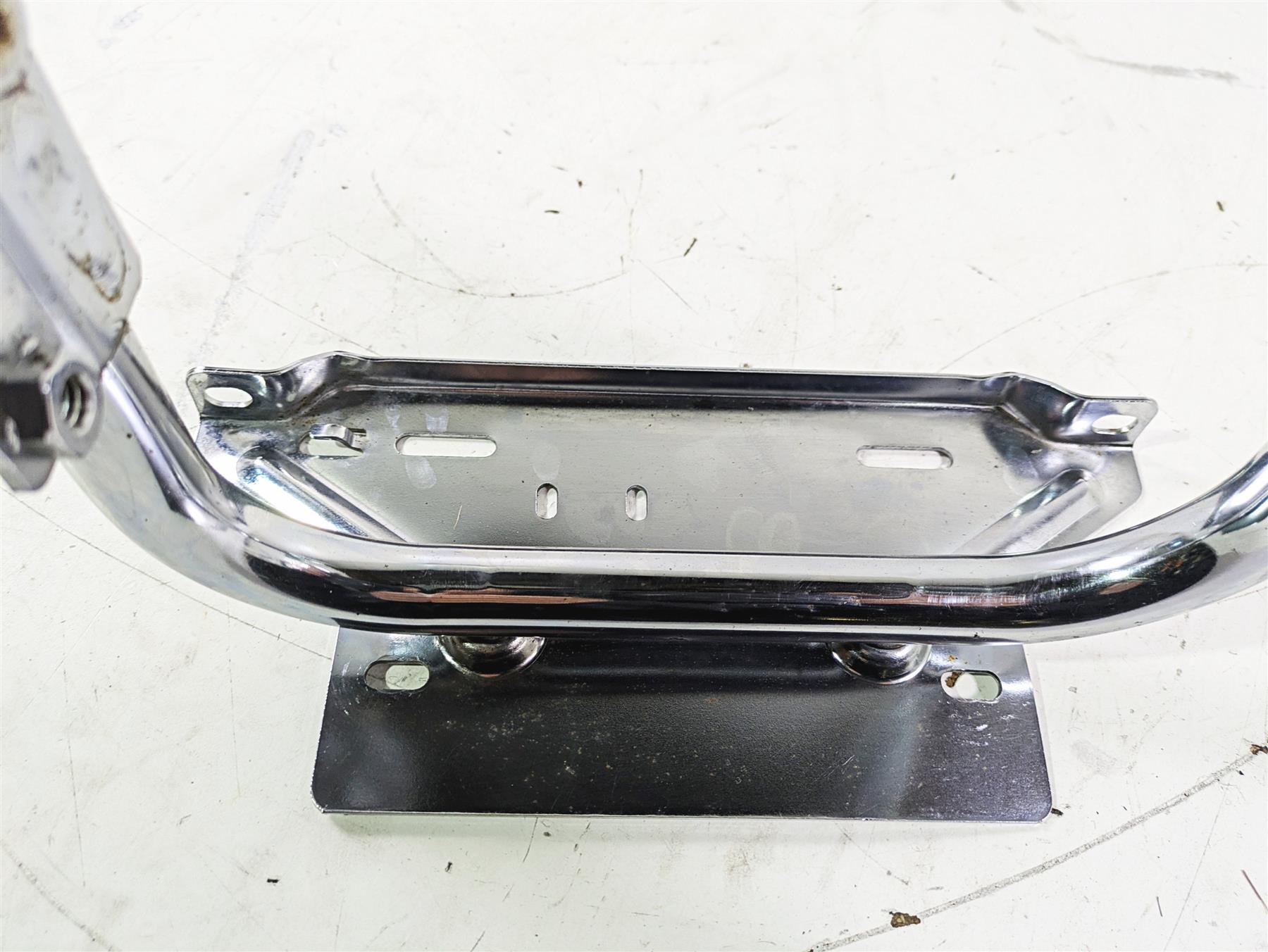 2007 Harley Touring FLHTCU SE CVO E-Glide Rear Plate Holder Frame Mount 53422-97 {{ shop.shopifyCountryName }} - Mototech271