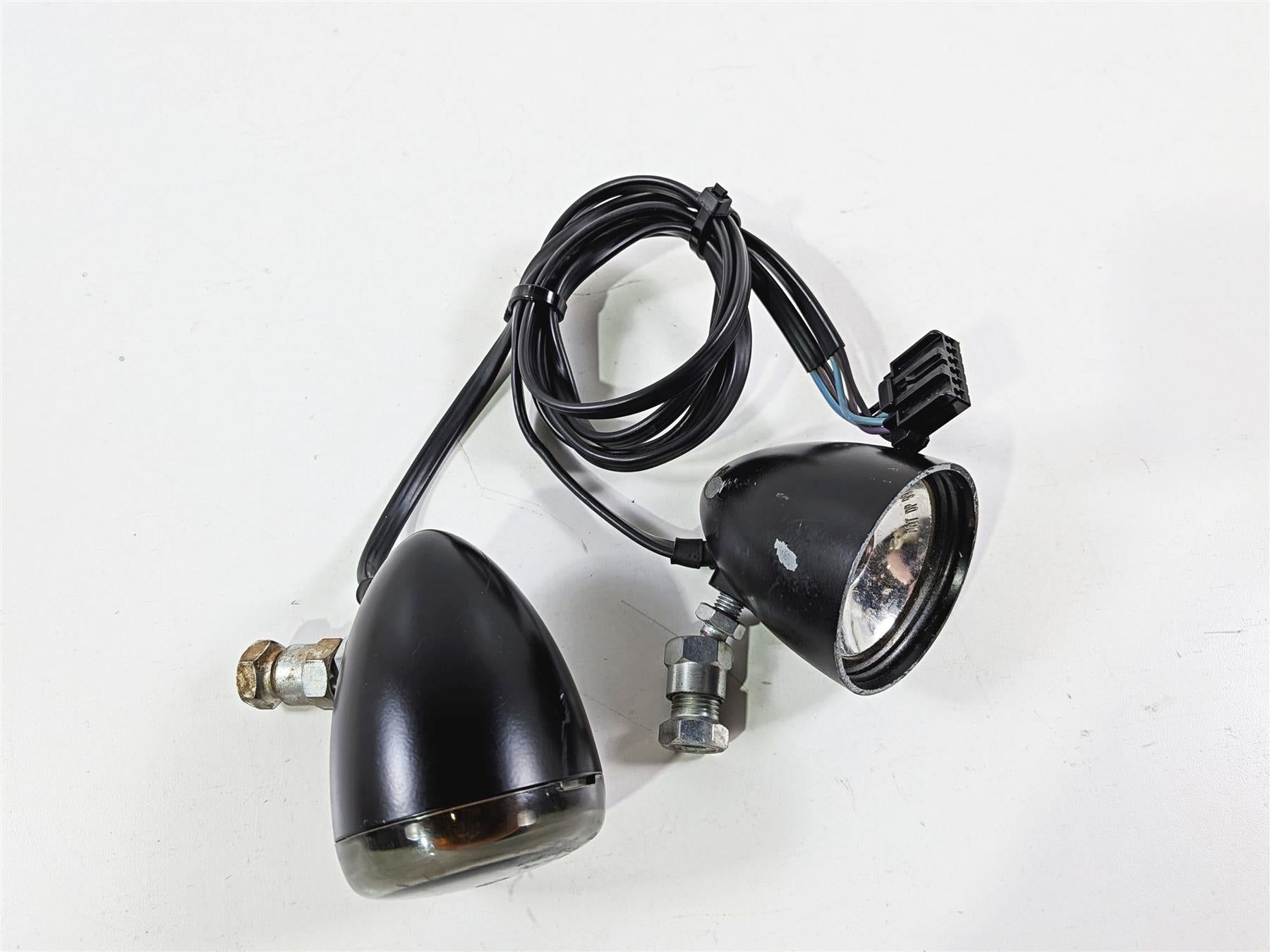 2011 Harley VRSCDX Night Rod Front Blinker Turn Signal Set 69587-07 {{ shop.shopifyCountryName }} - Mototech271