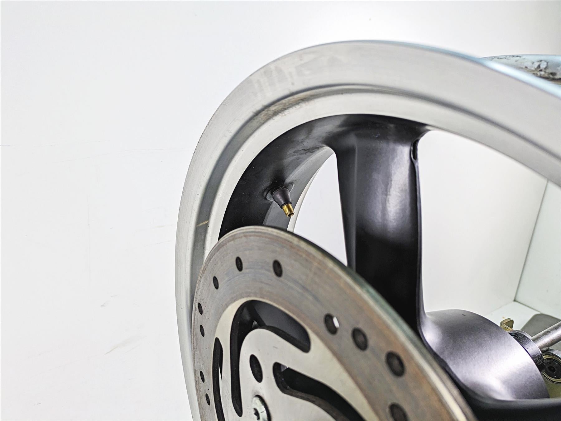 2012 Harley FLD Dyna Switchback Straight 17x4.5 Rear Wheel Rim 41929-12A {{ shop.shopifyCountryName }} - Mototech271