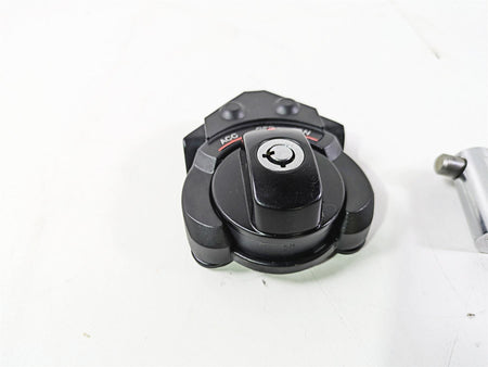 2006 Harley VRSCR Street V-Rod Ignition Switch Key Lock Set 71404-06 {{ shop.shopifyCountryName }} - Mototech271