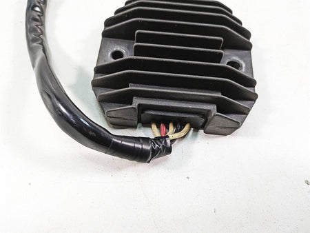 2002 Yamaha FZ1 FZS1000 Fazer Rectifier Voltage Regulator SH650C 5FL-81960-00-00 {{ shop.shopifyCountryName }} - Mototech271