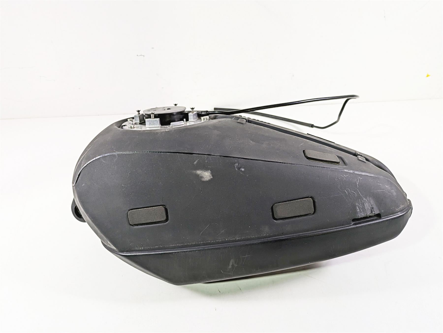 2009 Harley XR1200 Sportster Plastic Fuel Gas Petrol Tank 61392-08 {{ shop.shopifyCountryName }} - Mototech271