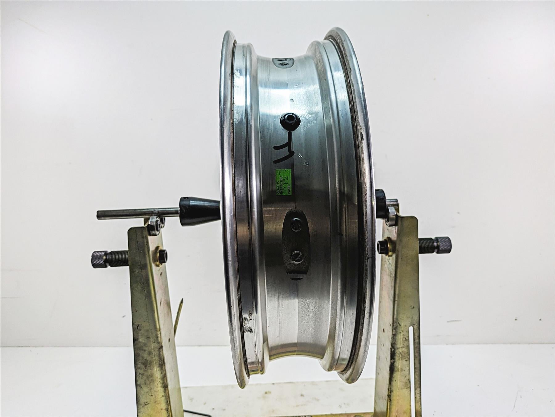 2012 Harley FLD Dyna Switchback Straight 17x4.5 Rear Wheel Rim 41929-12A {{ shop.shopifyCountryName }} - Mototech271