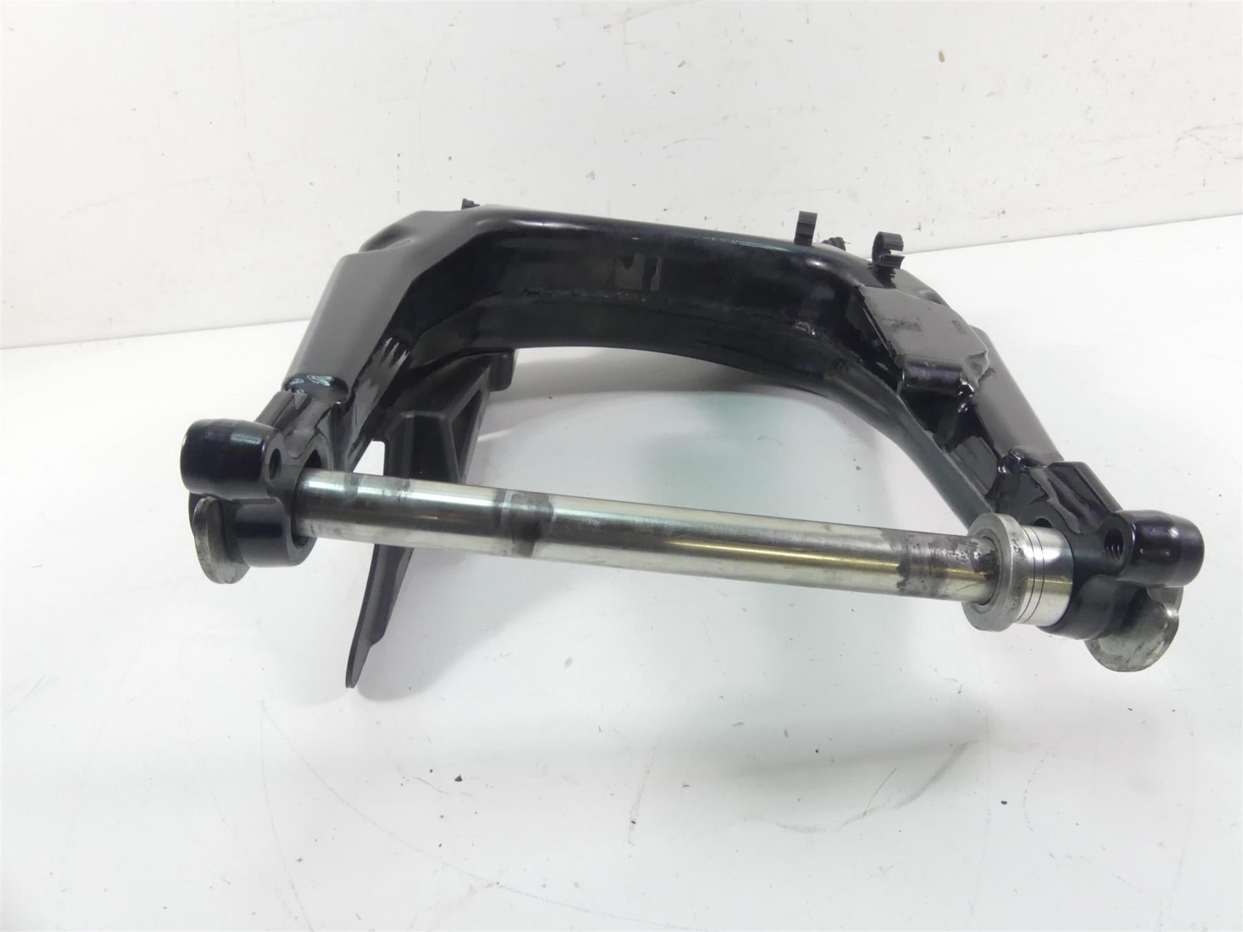 2013 Harley Touring FLTRX Road Glide Rear Swing Arm Swingarm + Axle 47549-09A {{ shop.shopifyCountryName }} - Mototech271