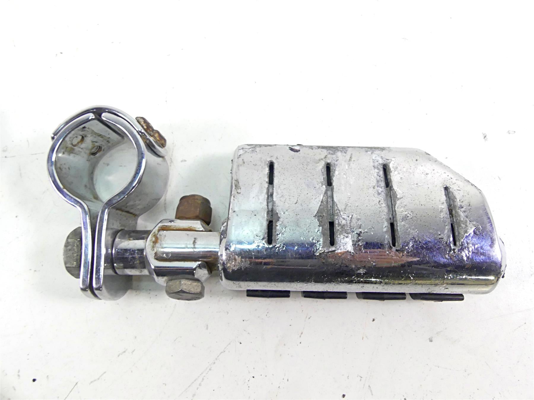 2002 Harley FLSTCI Softail Heritage Chrome Rider Driver Highway Foot Pegs {{ shop.shopifyCountryName }} - Mototech271