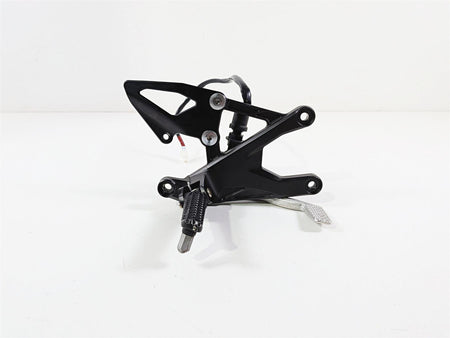 2022 Yamaha YZF R1 R1M RN65 Front Right Foot Peg & Brake Pedal 2CR-27443-00-00-Mototech271