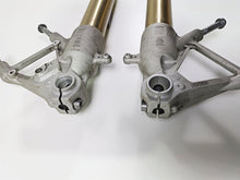 Load image into Gallery viewer, 2019 BMW R1250RT K52 Straight Front Fork Leg Set 31429467733 31429467734

