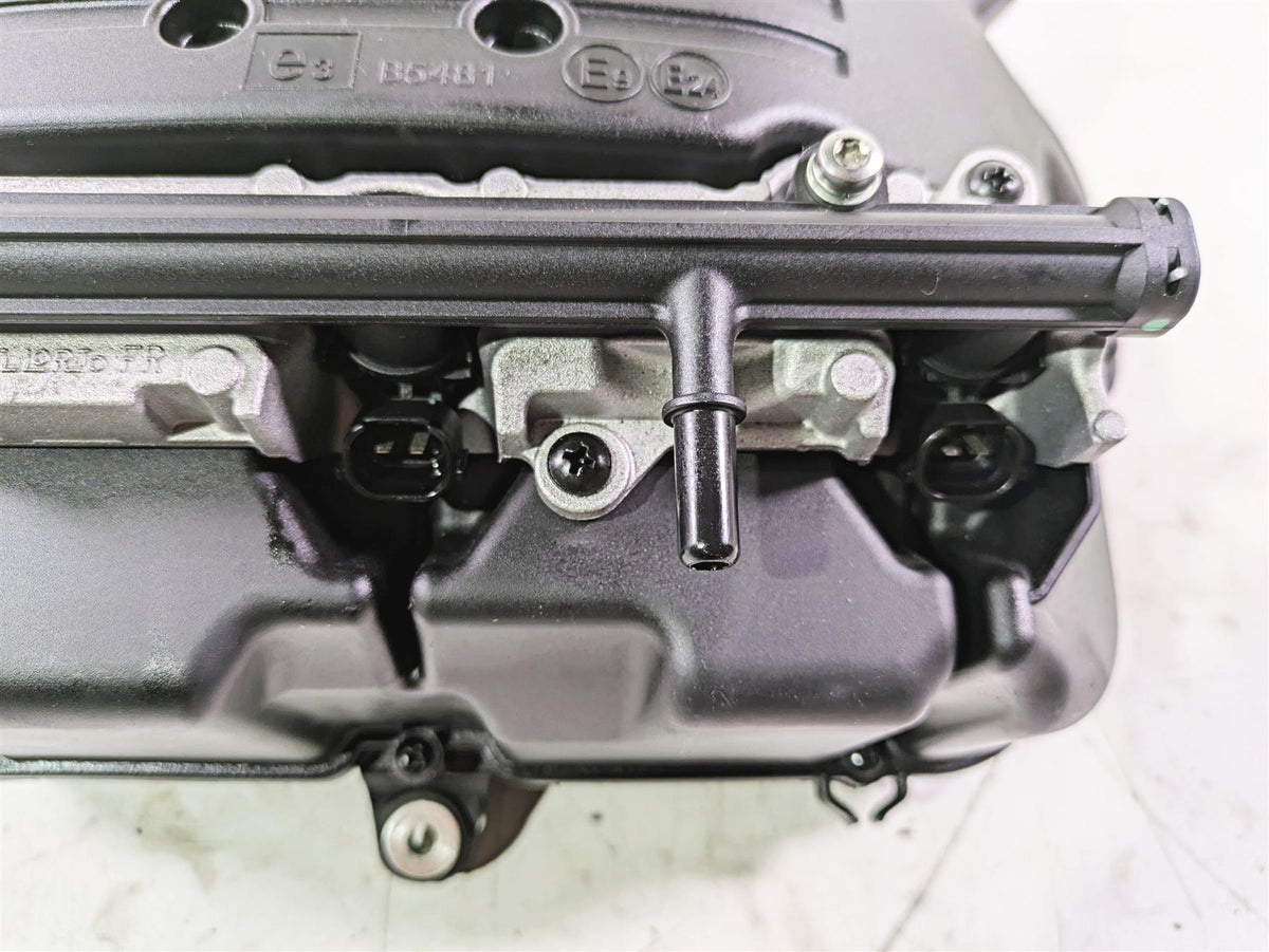 2022 MV Agusta F3 800 Rosso Air Box Cleaner Intake Tubes Injector 8000B5482 {{ shop.shopifyCountryName }} - Mototech271
