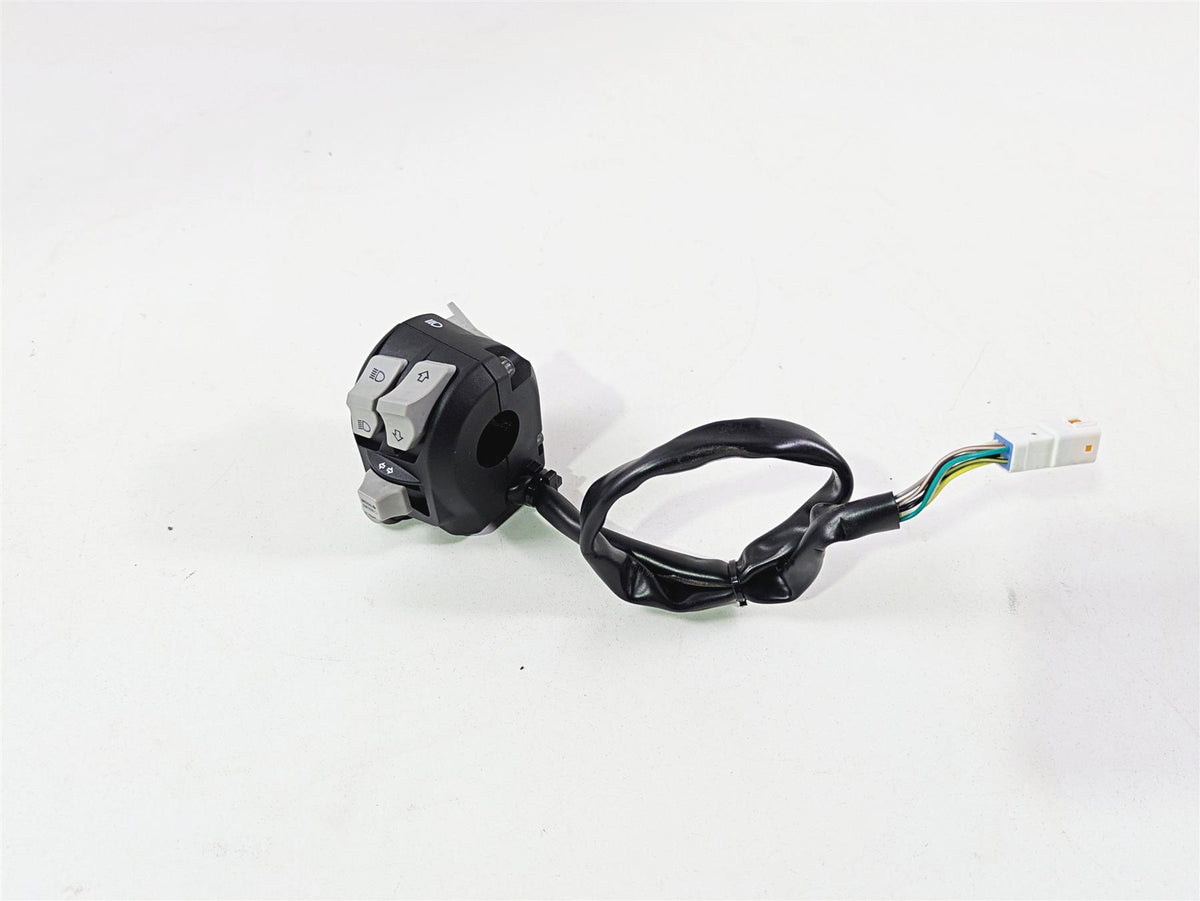 2022 Ducati Hypermotard 950 Left Hand Control Switch Light Horn Mode 65110281C {{ shop.shopifyCountryName }} - Mototech271