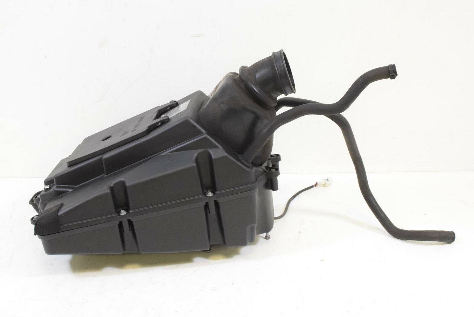 2008 KTM 690 Supermoto R LC4 Air Box Cleaner Breather Filter Assembly 7500600102 {{ shop.shopifyCountryName }} - Mototech271