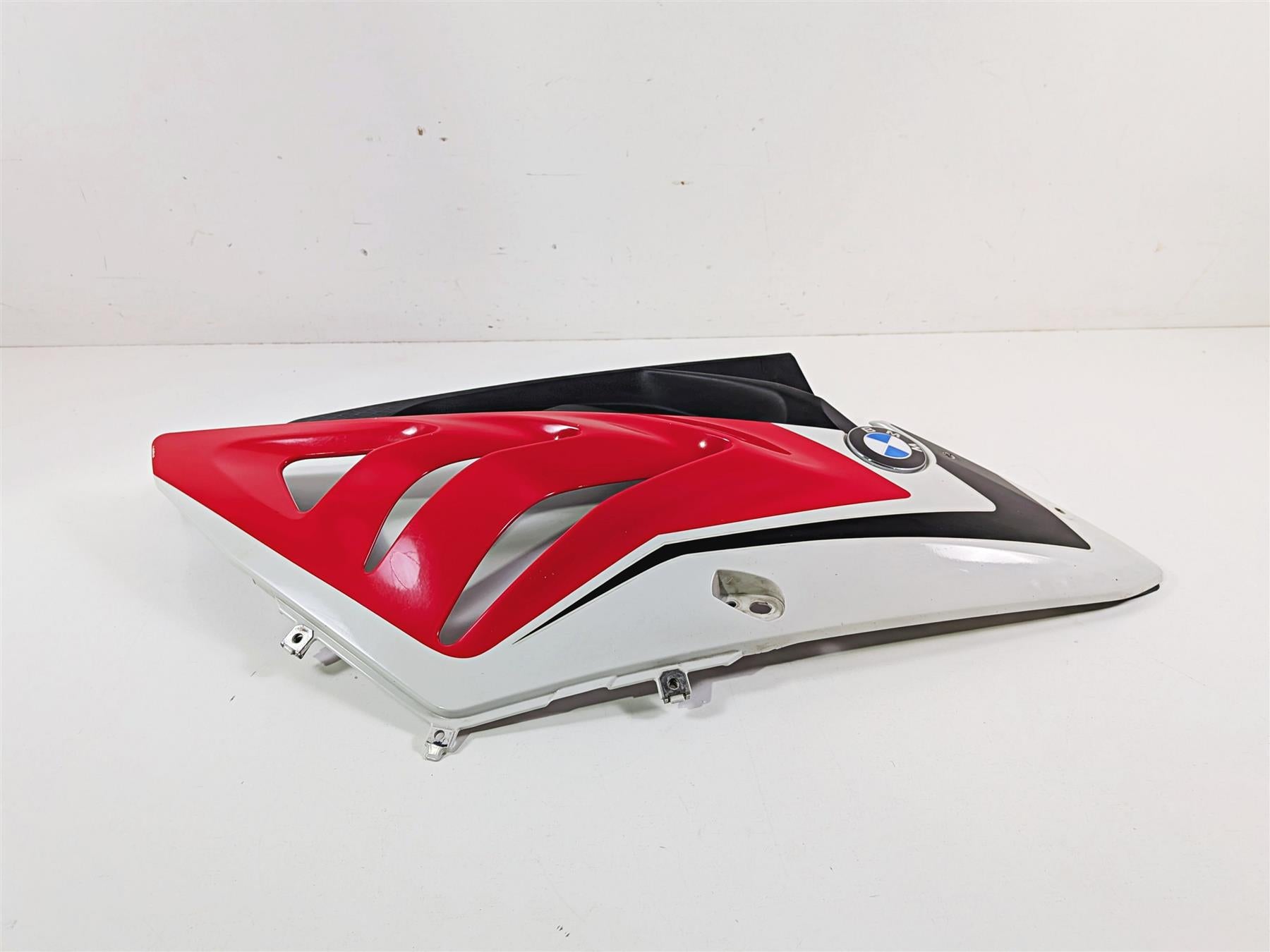 2014 BMW S1000RR K46 Right Main Emblem Side Fairing 8537550 46638540874 {{ shop.shopifyCountryName }} - Mototech271