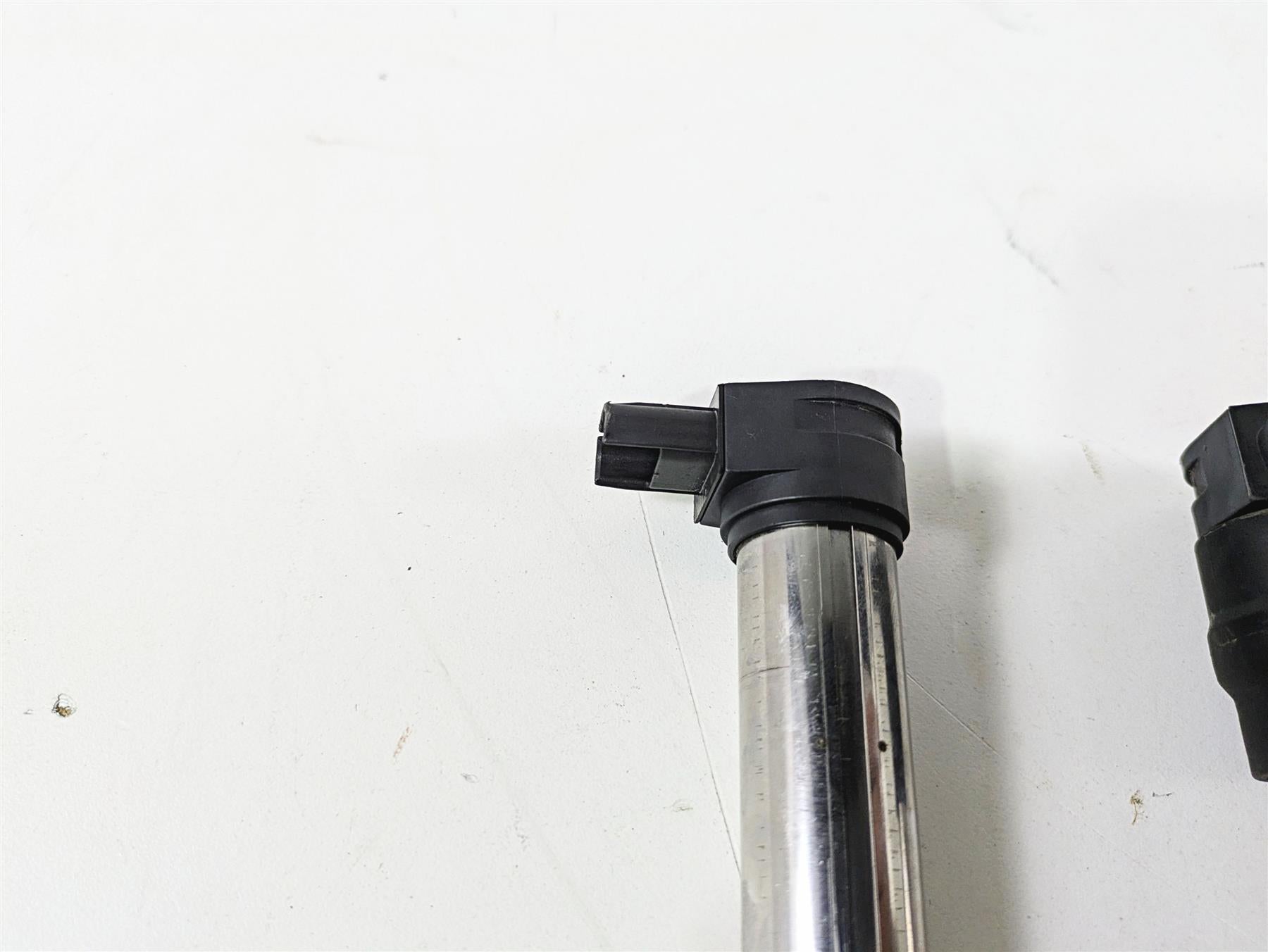 2012 BMW R1200R K27 Left Ignition Coil Stick L-Bow Set 12138520154 12138520173 {{ shop.shopifyCountryName }} - Mototech271
