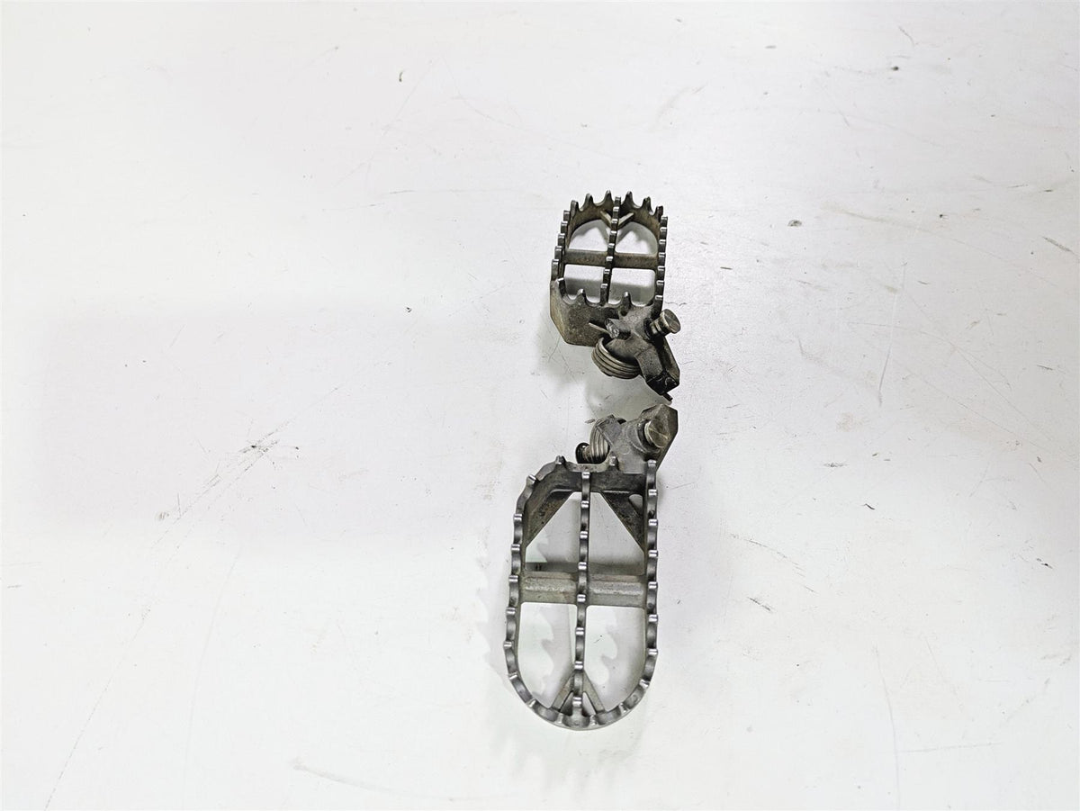 2015 BMW R1200 GS Adv K51 Rider Footpeg Foot Peg Set 46718529843 46718529844 {{ shop.shopifyCountryName }} - Mototech271