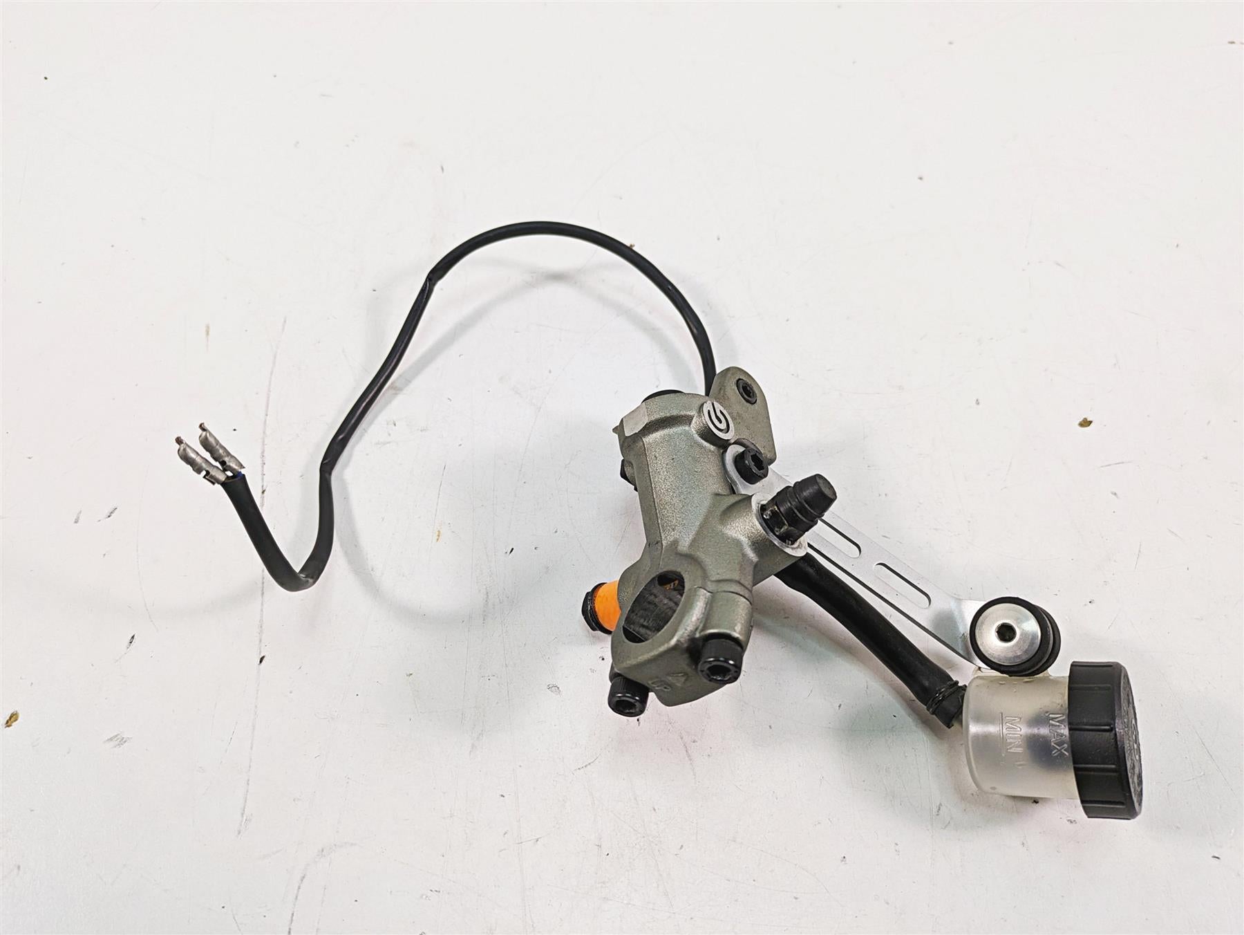 2016 Ducati Panigale 1299 S Brembo Radial Clutch Master Cylinder 63040601B {{ shop.shopifyCountryName }} - Mototech271