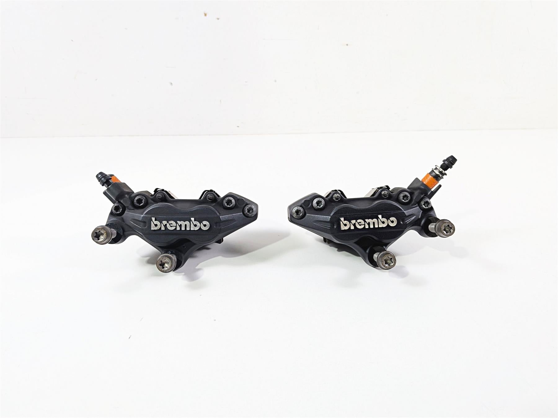 2023 BMW R nineT Scrambler K23 Front Brake Caliper Set 34117716717 34118563486 {{ shop.shopifyCountryName }} - Mototech271