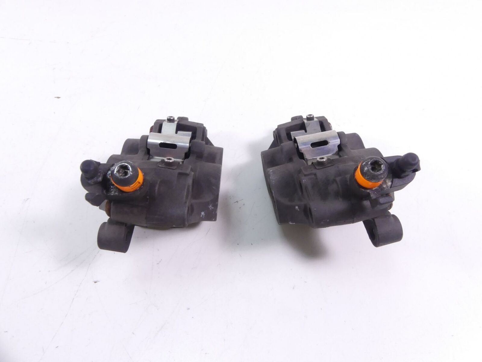 2003 BMW R1200CL K30 Front Brake Caliper Set 34117722525 34117722526 {{ shop.shopifyCountryName }} - Mototech271