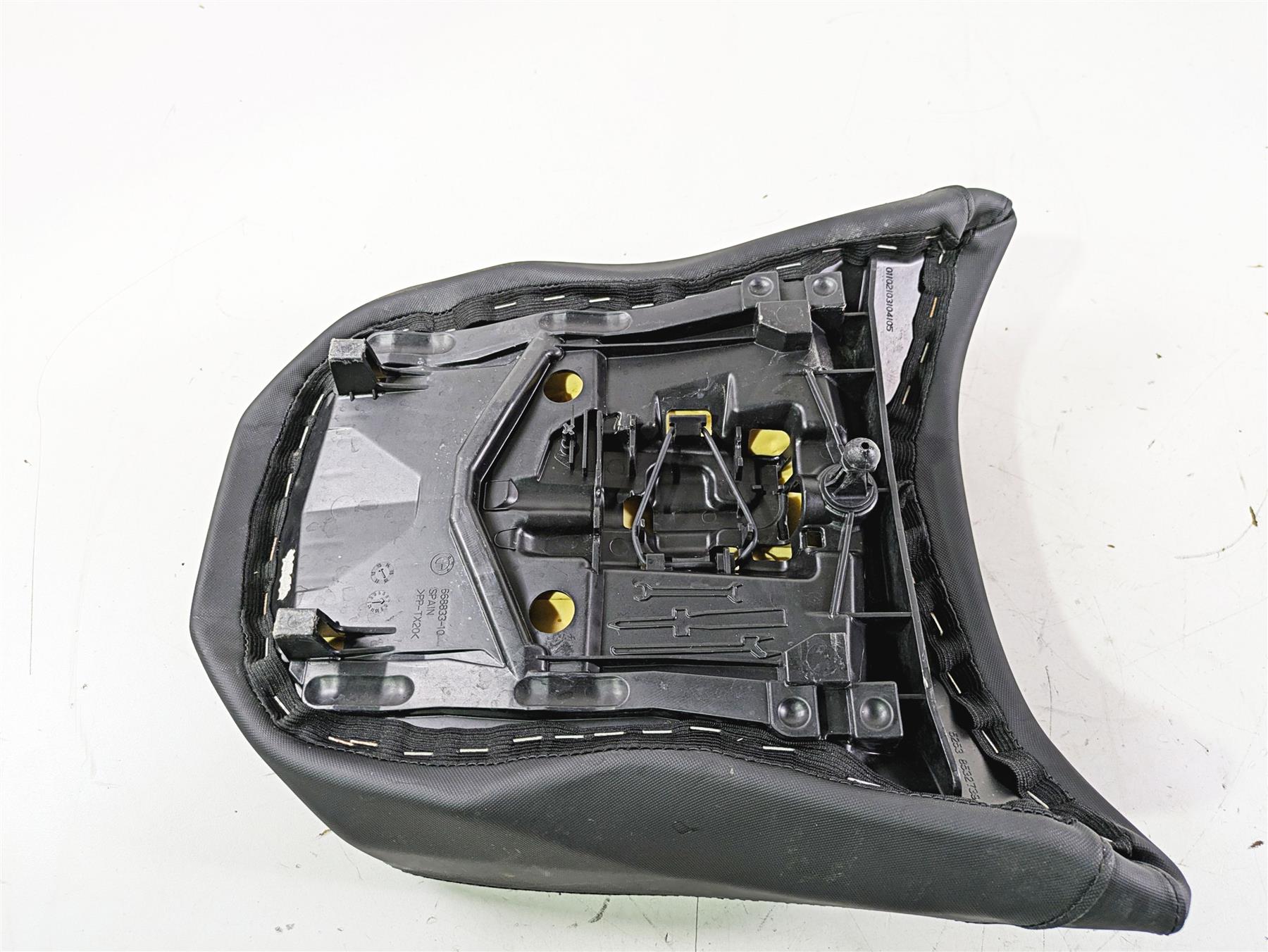 2018 BMW R1200GS GSW K50 Dual Rear Seat Saddle 52538560684 {{ shop.shopifyCountryName }} - Mototech271