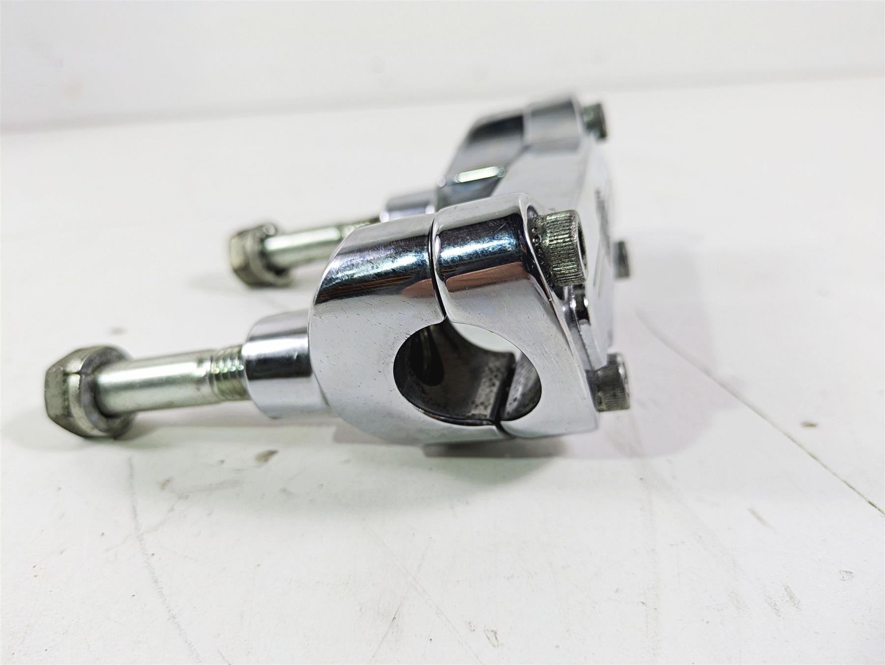 2008 Harley FLSTC 105TH Softail Heritage Handlebar Riser Holder Set 56567-86B {{ shop.shopifyCountryName }} - Mototech271