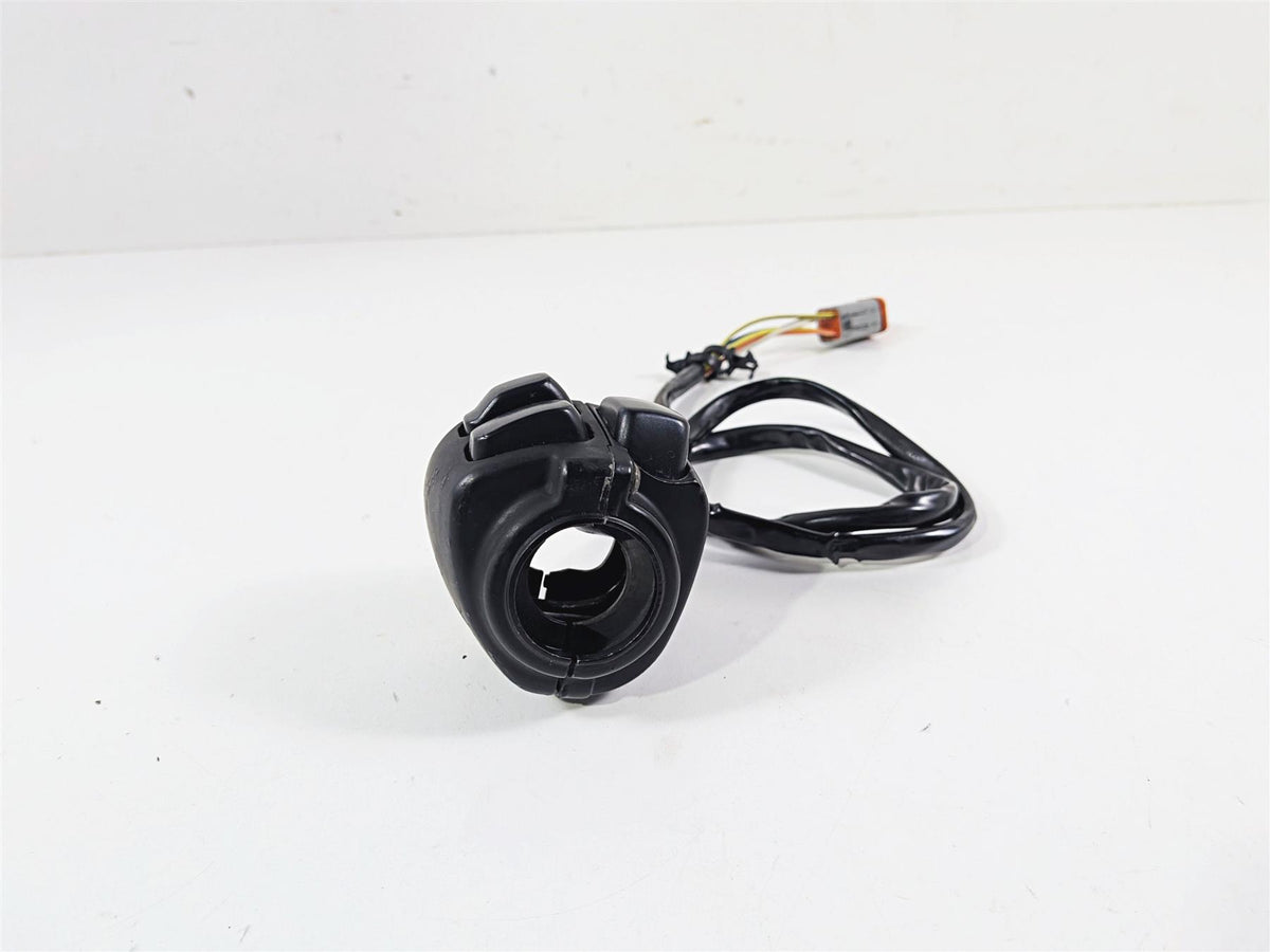 1998 Harley Dyna FXDL Low Rider Left Hand Control Switch 71682-06A {{ shop.shopifyCountryName }} - Mototech271
