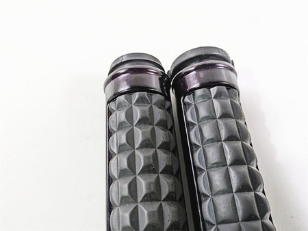 2019 Harley Softail FXDR 114 Dominion Hand Grip Set 56100231 {{ shop.shopifyCountryName }} - Mototech271