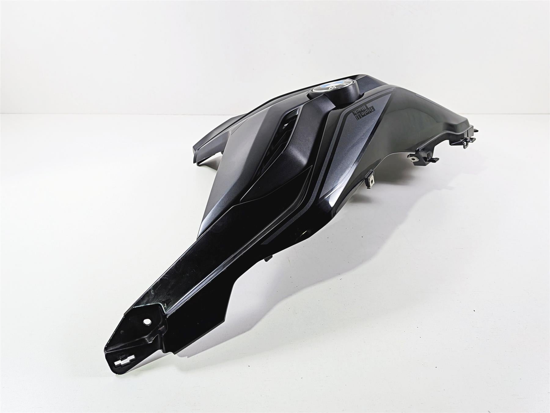 2023 BMW F850GS K81 Main Right Side Fairing Cover Triple Black 46638393886 {{ shop.shopifyCountryName }} - Mototech271