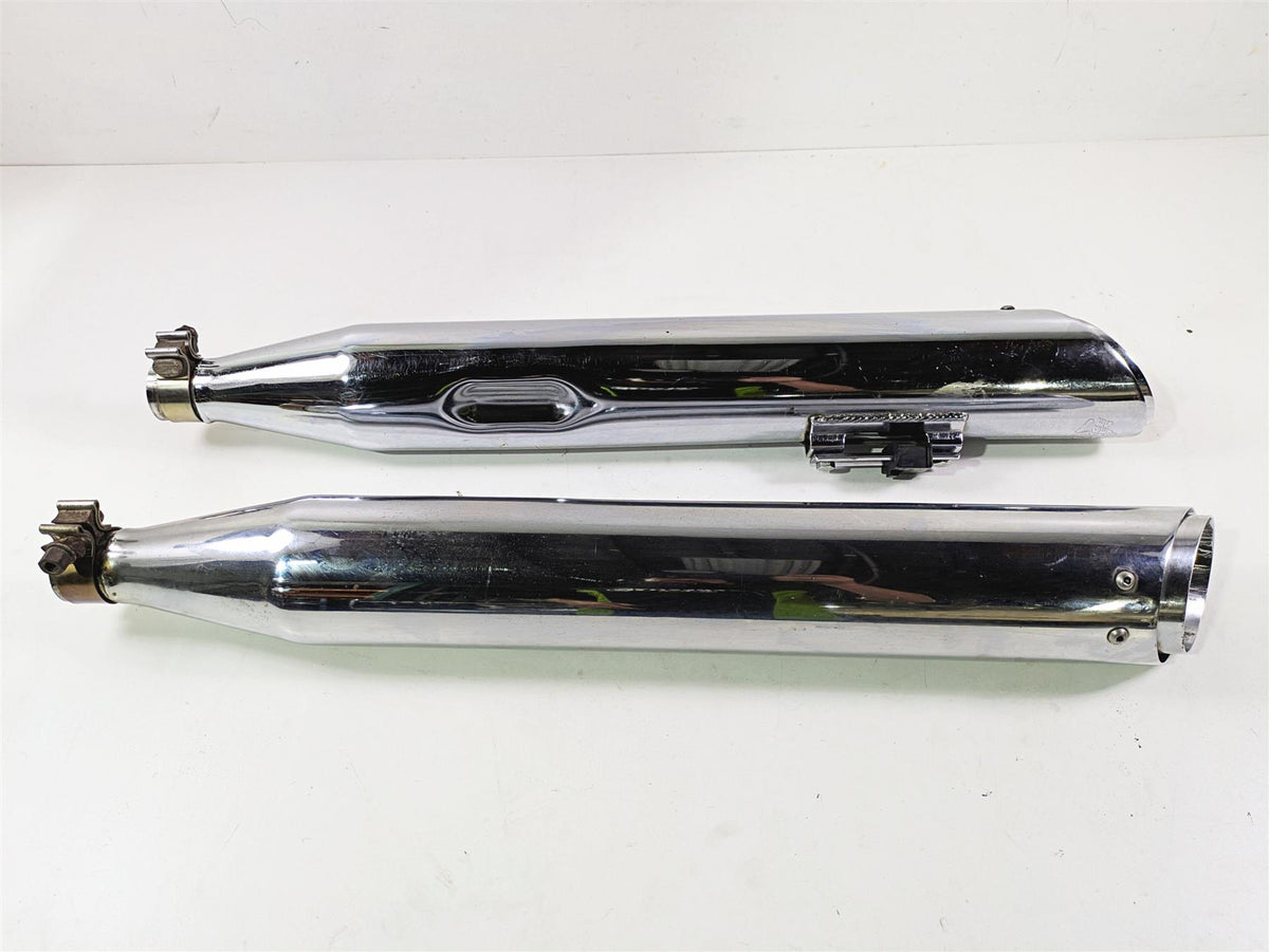 2016 Harley Touring FLHR Road King 4" Chrome Slash Cut Vance Hines Muffler 16763 {{ shop.shopifyCountryName }} - Mototech271