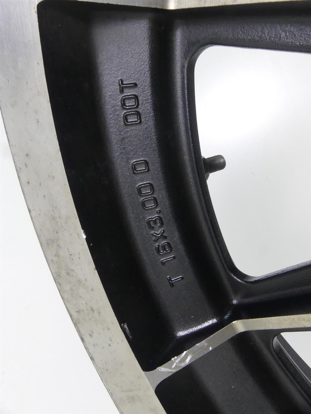 1993 Harley Dyna FXDL Low Rider Rear 9 Spoke Cast Wheel Rim 16x3 41015-86 {{ shop.shopifyCountryName }} - Mototech271