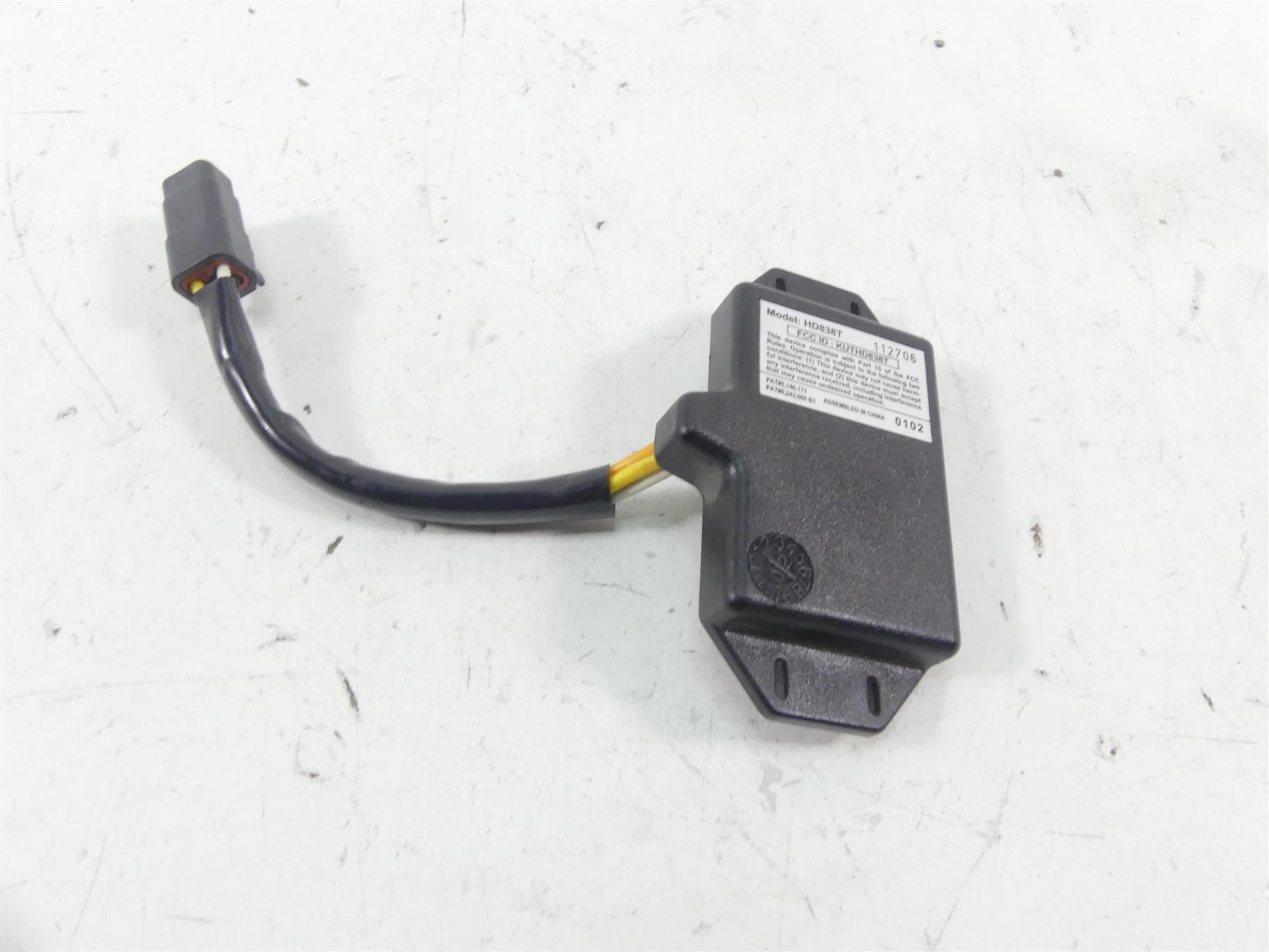2005 Harley Touring CVO FLHTCSE Electra Glide Garage Door Transmitter 91574-04 {{ shop.shopifyCountryName }} - Mototech271