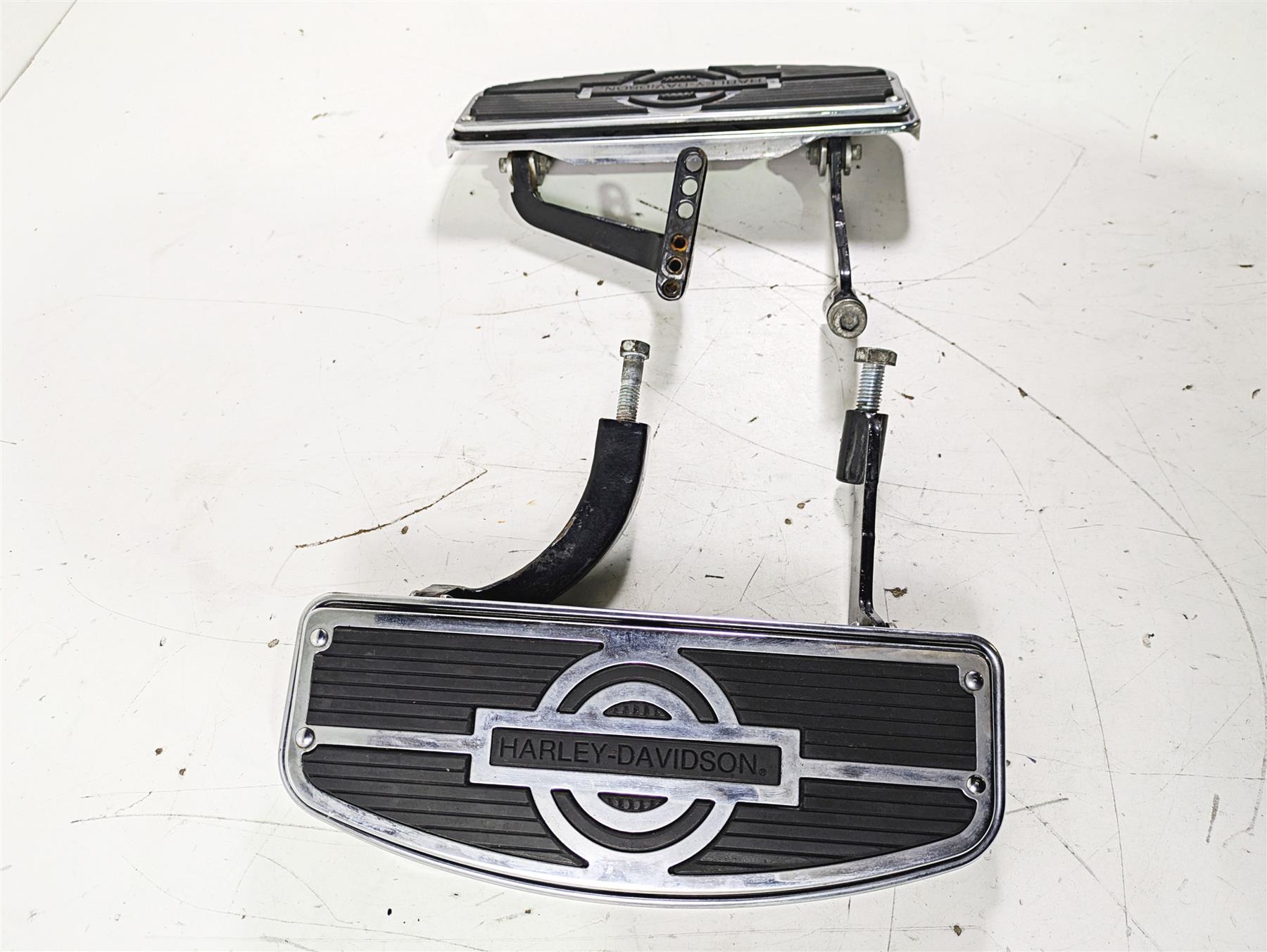2003 Harley Touring FLHTCUI E-Glide 100th Front Nostalgic Floorboards 50622-83C {{ shop.shopifyCountryName }} - Mototech271