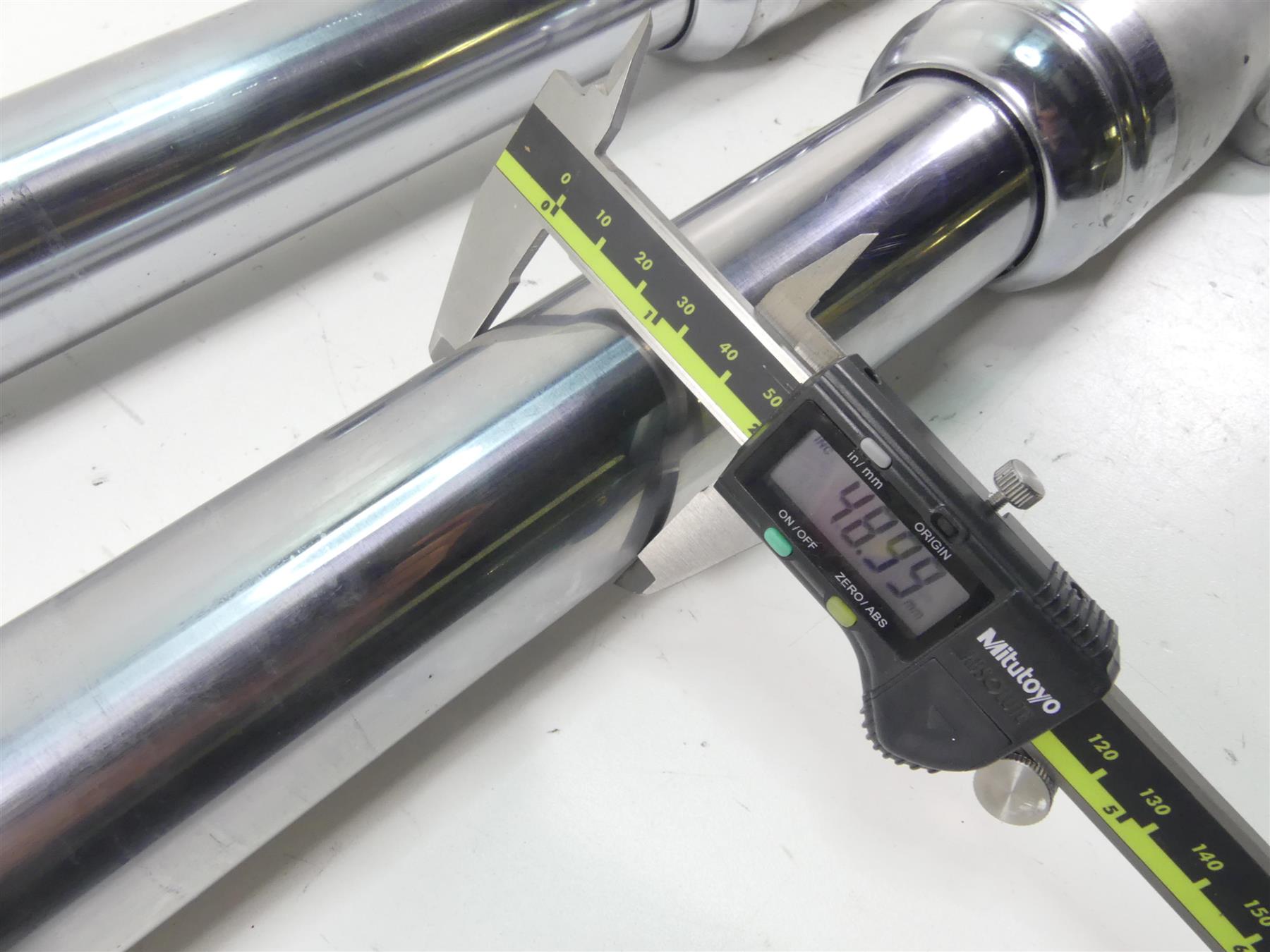 2011 Harley FXDWG Dyna Wide Glide Straight Showa Front Fork Set 49mm 48803-10 {{ shop.shopifyCountryName }} - Mototech271