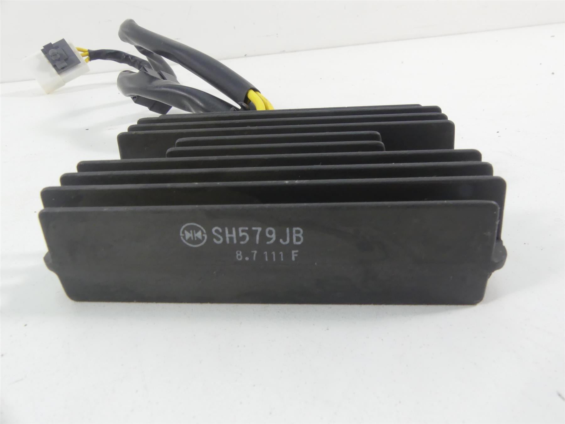 2019 Aprilia Tuono V4 RR Factory Rectifier Voltage Regulator B043488 SH579JB {{ shop.shopifyCountryName }} - Mototech271