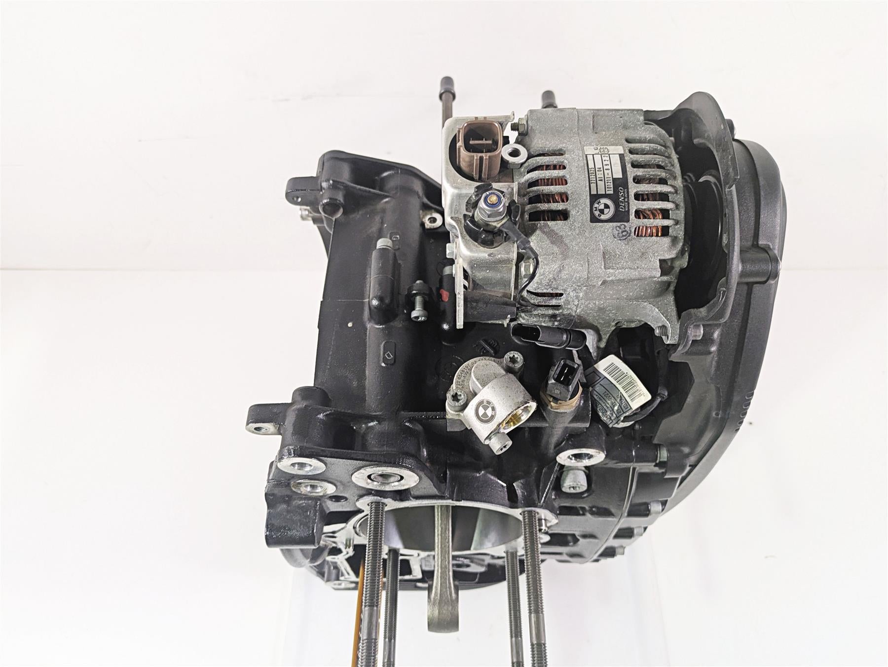 2022 BMW RnineT Pure K22 Lower Engine Bottom End Crankcase - 9k 11117710369 {{ shop.shopifyCountryName }} - Mototech271